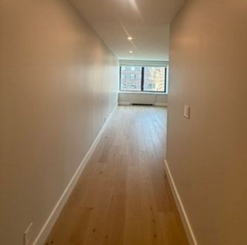 65 East India 10G, Boston, MA 02110