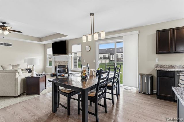 2261 Legacy Drive, Burton, MI 48519