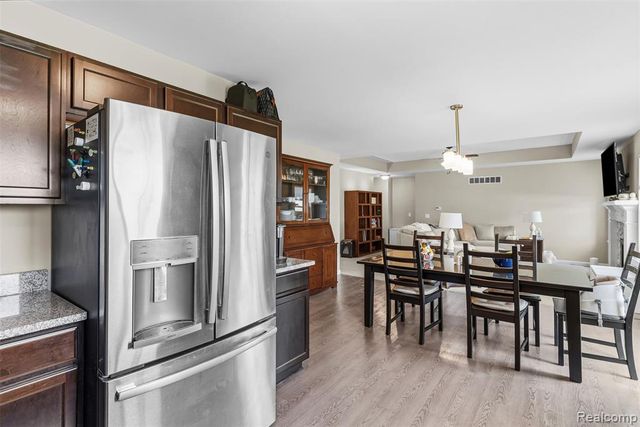 2261 Legacy Drive, Burton, MI 48519