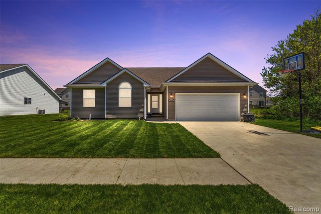 2261 Legacy Drive, Burton, MI 48519