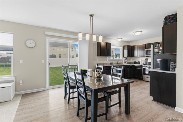 2261 Legacy Drive, Burton, MI 48519