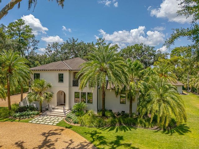 309 Hawkins Island Drive, St Simons Island, GA 31522
