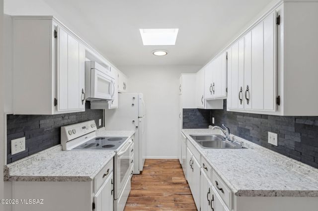 6625 E Golf Links Rd Apt 13, Tucson, AZ 85730