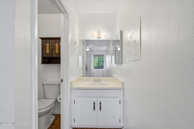 6625 E Golf Links Rd Apt 13, Tucson, AZ 85730