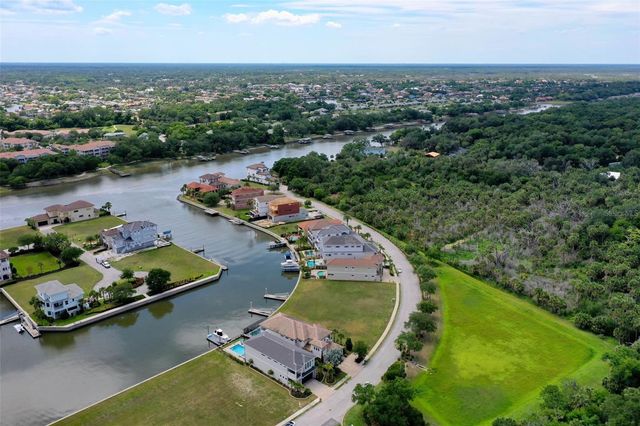 318 HARBOR VILLAGE POINT N, Palm Coast, FL 32137