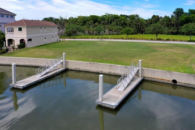 318 HARBOR VILLAGE POINT N, Palm Coast, FL 32137