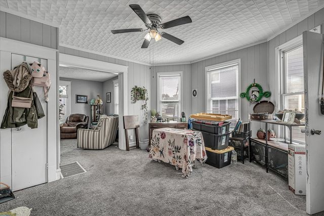 1435 10th Street, Moline, IL 61265