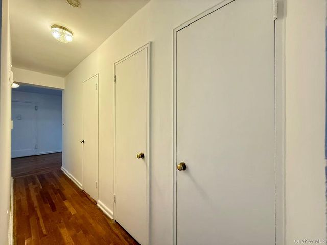 38-15 149 Street 3C, Flushing, NY 11354
