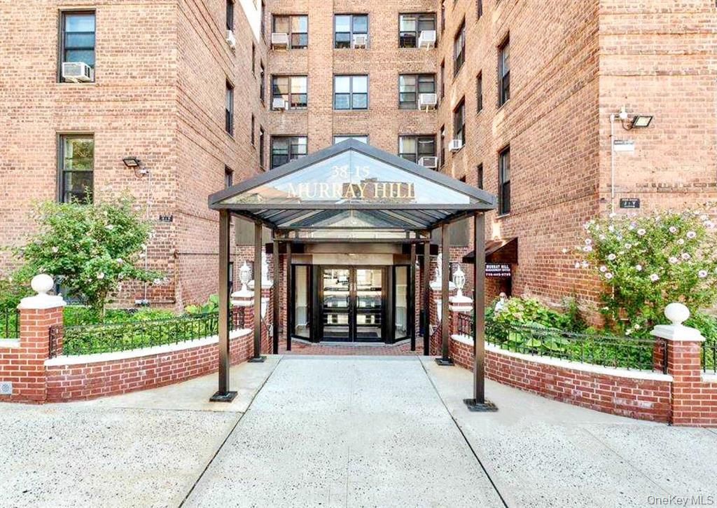 38-15 149 Street 3C, Flushing, NY 11354