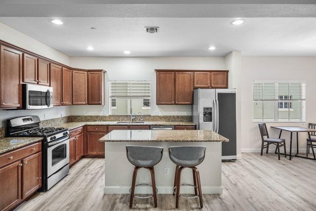 48 NW HAWTHORNE Place, Boca Raton, FL 33432