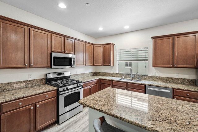 48 NW HAWTHORNE Place, Boca Raton, FL 33432