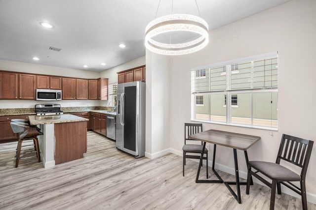 48 NW HAWTHORNE Place, Boca Raton, FL 33432
