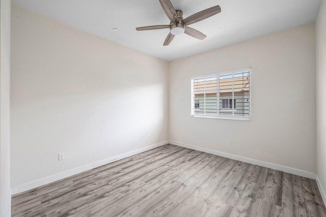 48 NW HAWTHORNE Place, Boca Raton, FL 33432