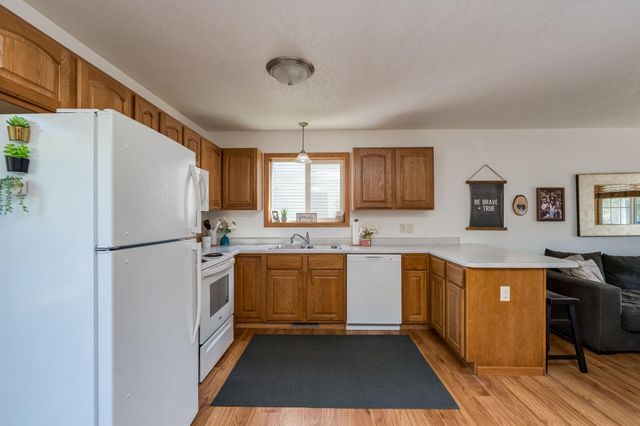 144 Savannah Court, Mankato, MN 56001