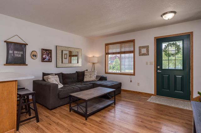144 Savannah Court, Mankato, MN 56001