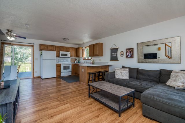 144 Savannah Court, Mankato, MN 56001
