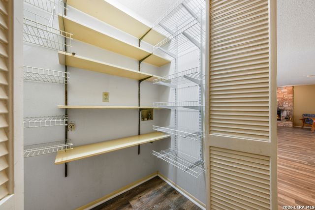 1033 E Live Oak, Schertz, TX 78154