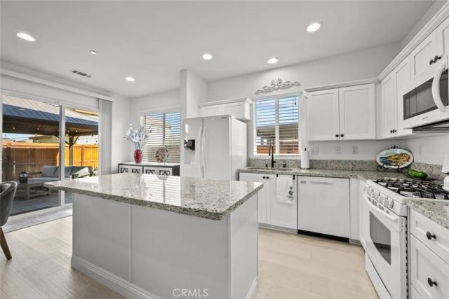 3559 Half Dome Avenue, Rosamond, CA 93560