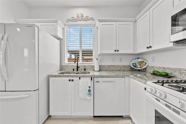 3559 Half Dome Avenue, Rosamond, CA 93560