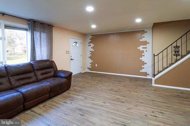 7123 SALEM PARK CIR, Mechanicsburg, PA 17050