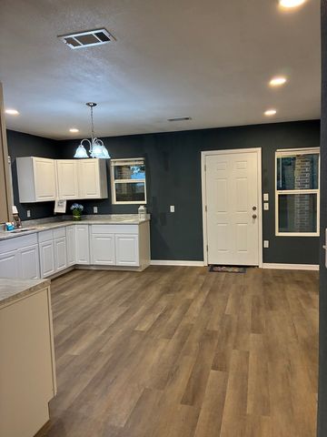 1208 W Tennessee Ave, Midland, TX 79701