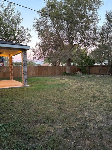 1208 W Tennessee Ave, Midland, TX 79701