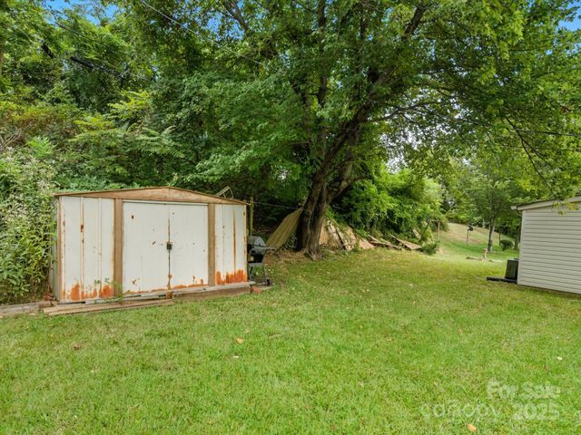 4946 Morgan Street, Charlotte, NC 28208
