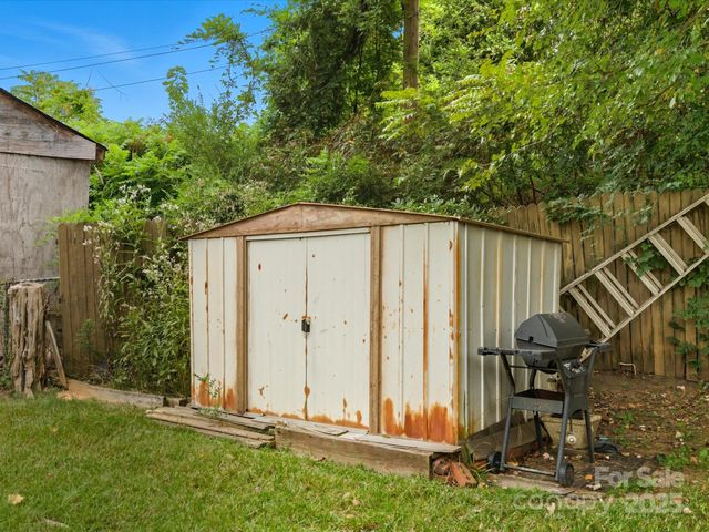 4946 Morgan Street, Charlotte, NC 28208