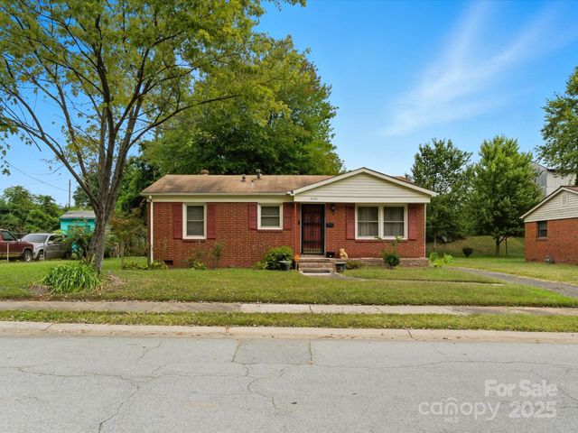 4946 Morgan Street, Charlotte, NC 28208