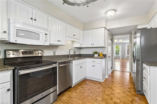 305 Shirley AVE, Norfolk, VA 23517