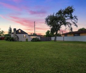 2582 SW 67th Ave, Miami, FL 33155