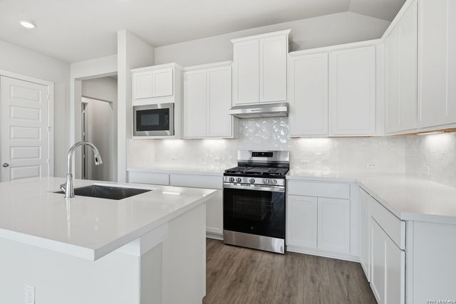 9327 Luke Path, San Antonio, TX 78254