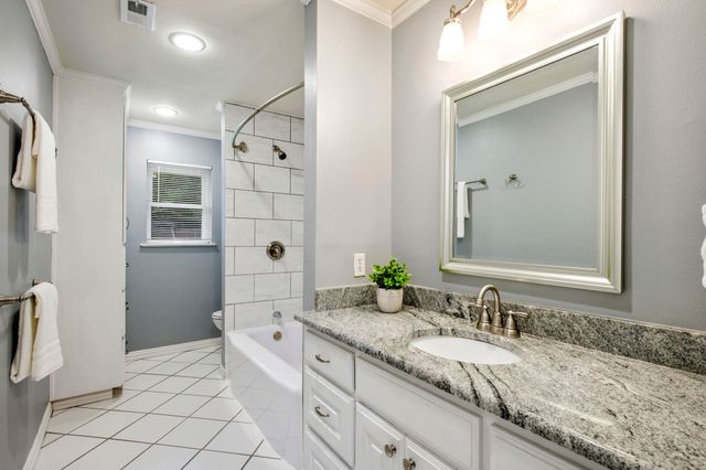 3001 Lavita Lane, Farmers Branch, TX 75234