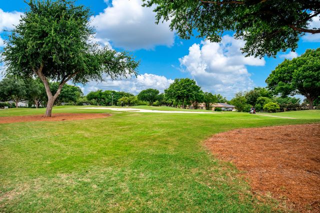 3001 Lavita Lane, Farmers Branch, TX 75234