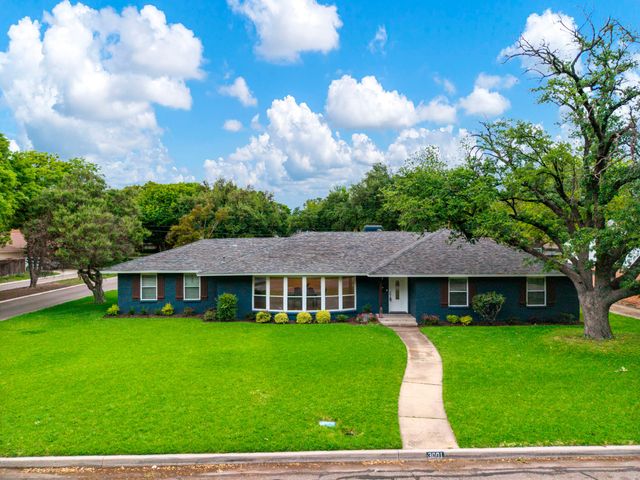 3001 Lavita Lane, Farmers Branch, TX 75234