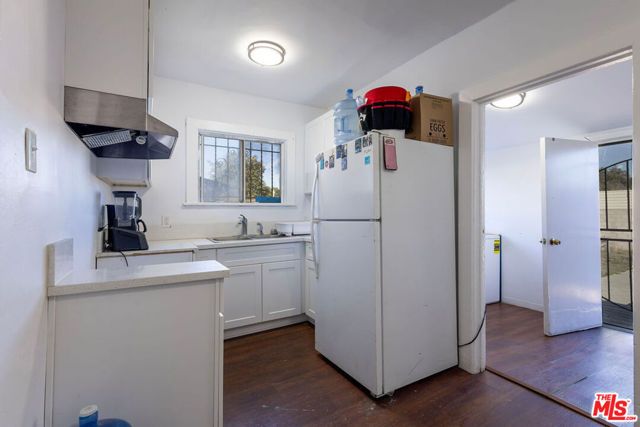 1230 S Wilmington Avenue, Compton, CA 90220