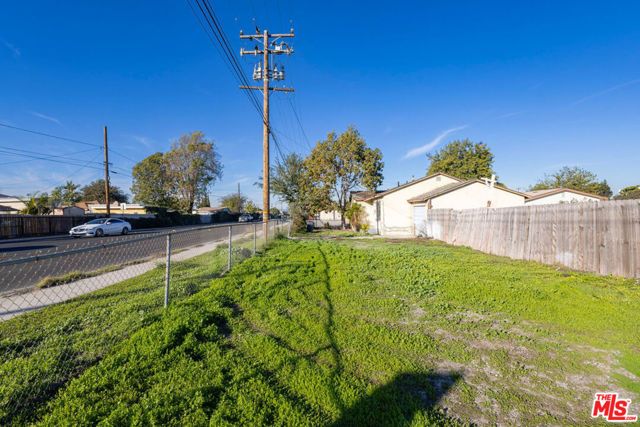 1230 S Wilmington Avenue, Compton, CA 90220