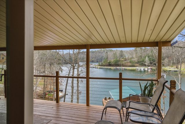 1077 Cliffs Edge Road, East Bernstadt, KY 40729