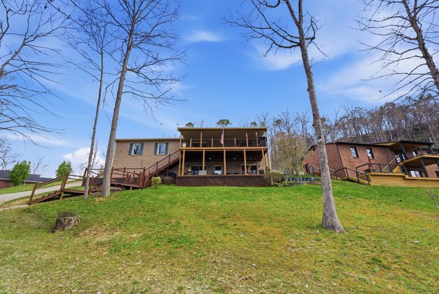 1077 Cliffs Edge Road, East Bernstadt, KY 40729