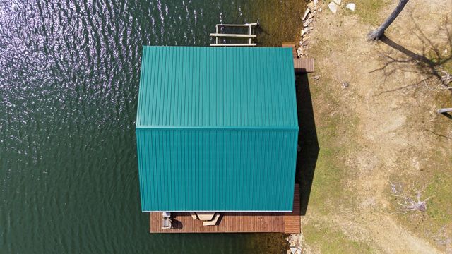 1077 Cliffs Edge Road, East Bernstadt, KY 40729