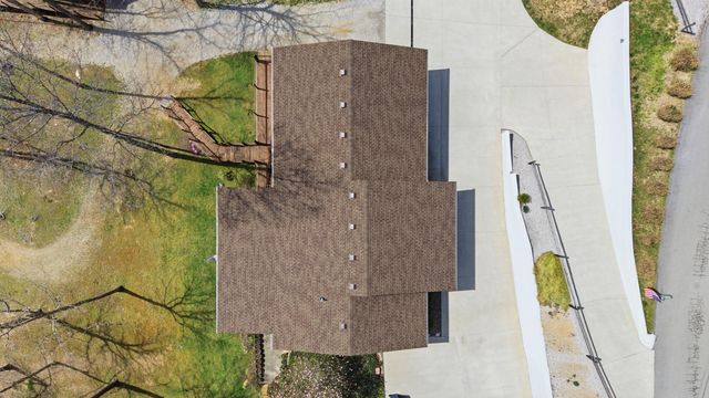 1077 Cliffs Edge Road, East Bernstadt, KY 40729