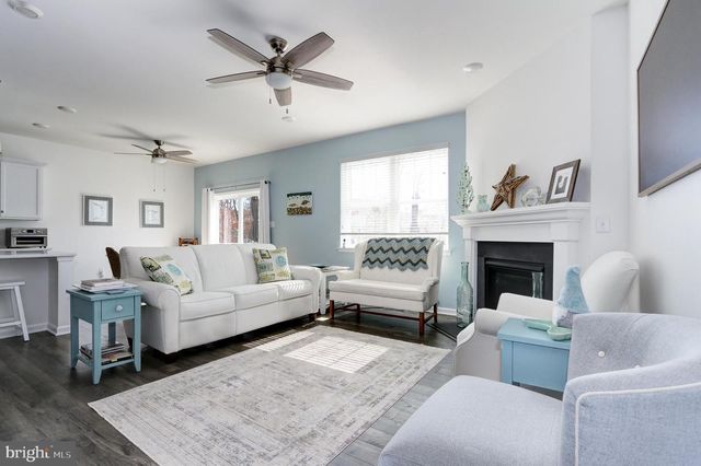 106 LAQUINTA DR, Egg Harbor Township, NJ 08234