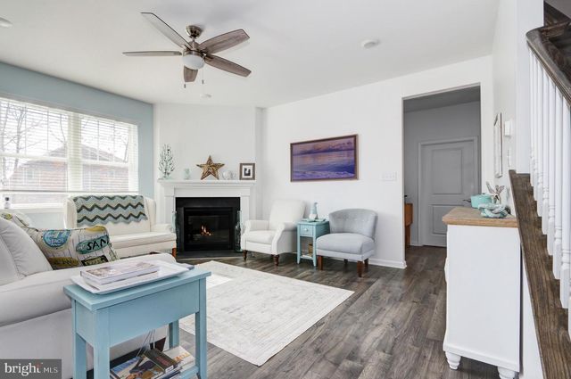 106 LAQUINTA DR, Egg Harbor Township, NJ 08234