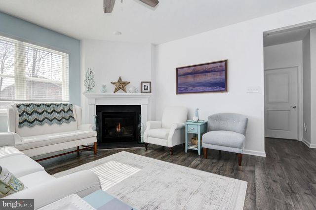 106 LAQUINTA DR, Egg Harbor Township, NJ 08234