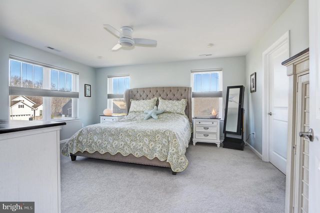 106 LAQUINTA DR, Egg Harbor Township, NJ 08234