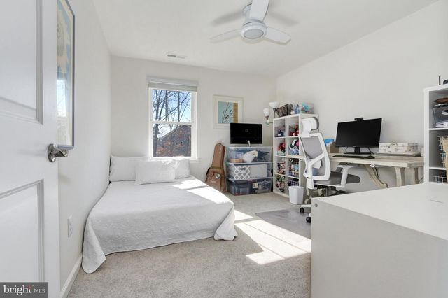 106 LAQUINTA DR, Egg Harbor Township, NJ 08234