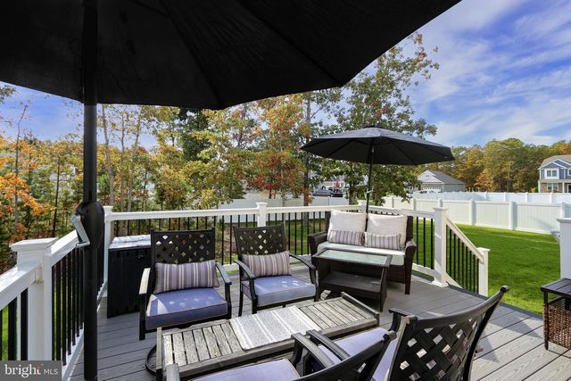 106 LAQUINTA DR, Egg Harbor Township, NJ 08234