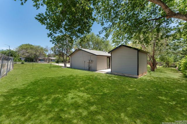 122 Zeuty, San Antonio, TX 78227