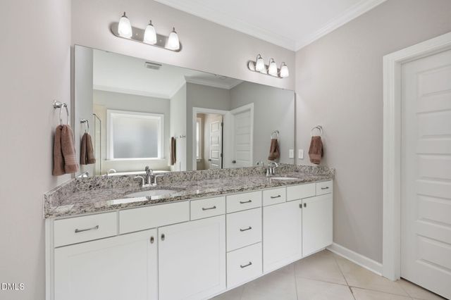 86 Flanders Lane, Clayton, NC 27520