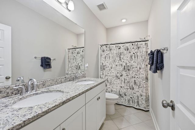 86 Flanders Lane, Clayton, NC 27520